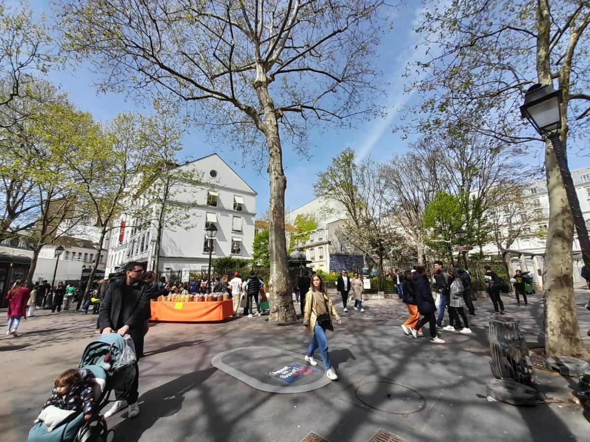 شقة باريس  في Studio Equipe Metro Abbesses A Montmartre المظهر الخارجي الصورة