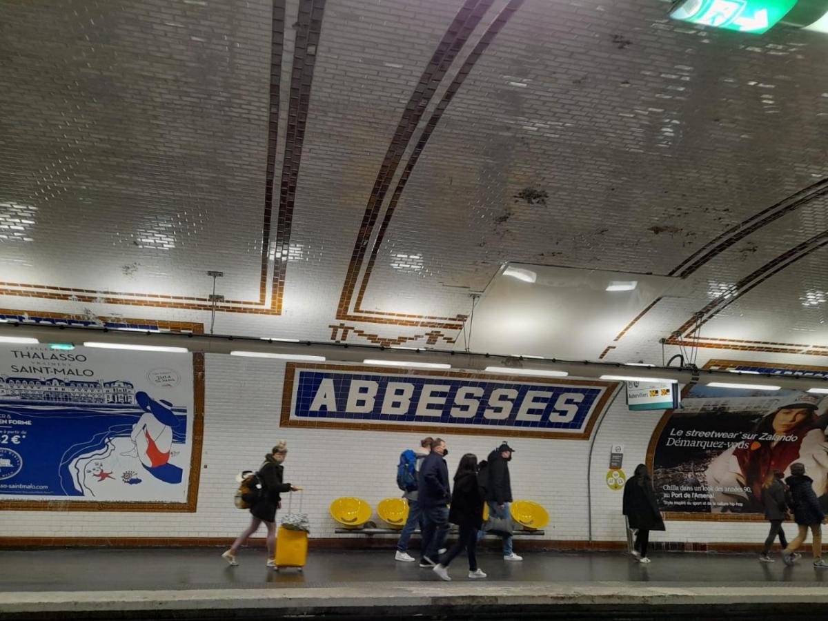 شقة باريس  في Studio Equipe Metro Abbesses A Montmartre المظهر الخارجي الصورة